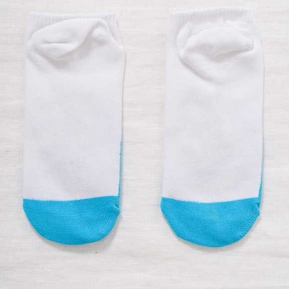 Zenana Outfitters 3 pairs Dalmatian surf socks in black, white, and grey - Picture 7 of 8